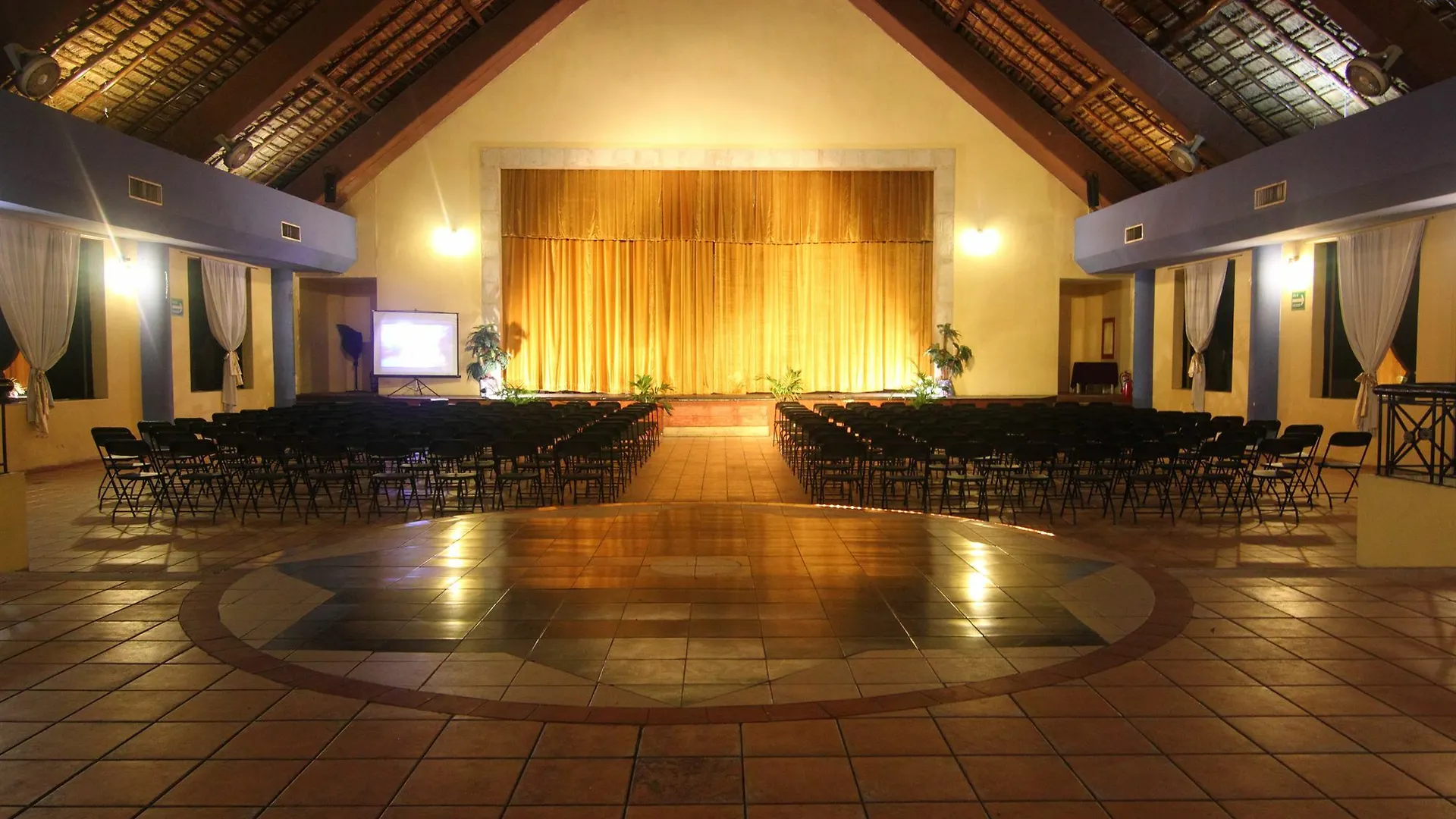 Reef Yucatan All Inclusive & Convention Center Merida Hotel